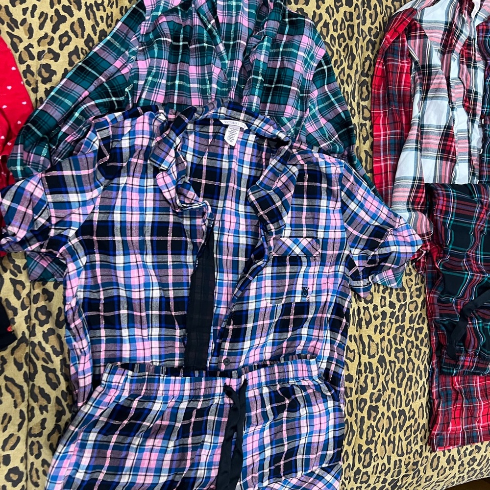 Victoria's Secret Pink and Navy Plaid Short Pajama Set